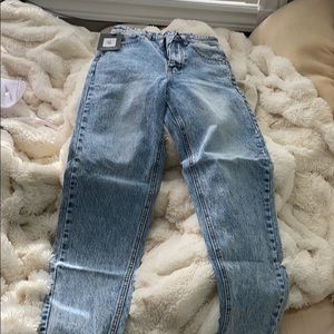 PrettyLittleThing Light wash acid mom jeans